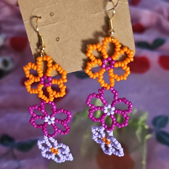 Vibrant Beaded Floral Earrings - Picture 3 of 3